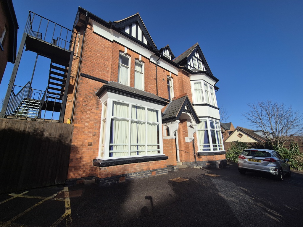 32 Grove Avenue, Moseley, Birmingham, West Midlands, B13 9RY