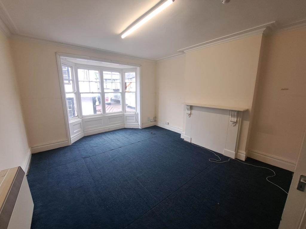 51 Bridge Street, Evesham, Worcestershire, WR11 4SG