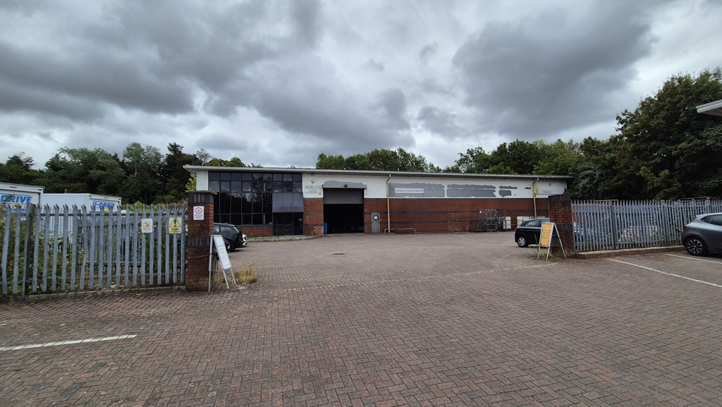 Unit B, Petherbridge Way, Off Muller Road, Horfield, Bristol, BS7 9NZ