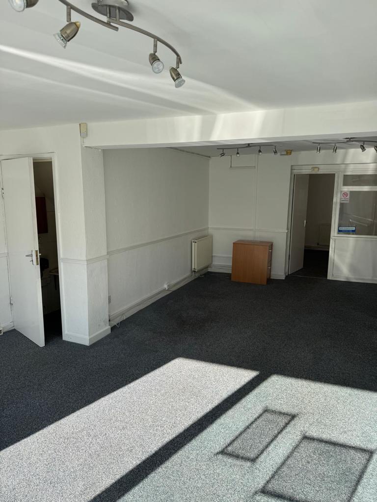 74b Walsall Road, Four Oaks, Sutton Coldfield, West Midlands, B74 4QY