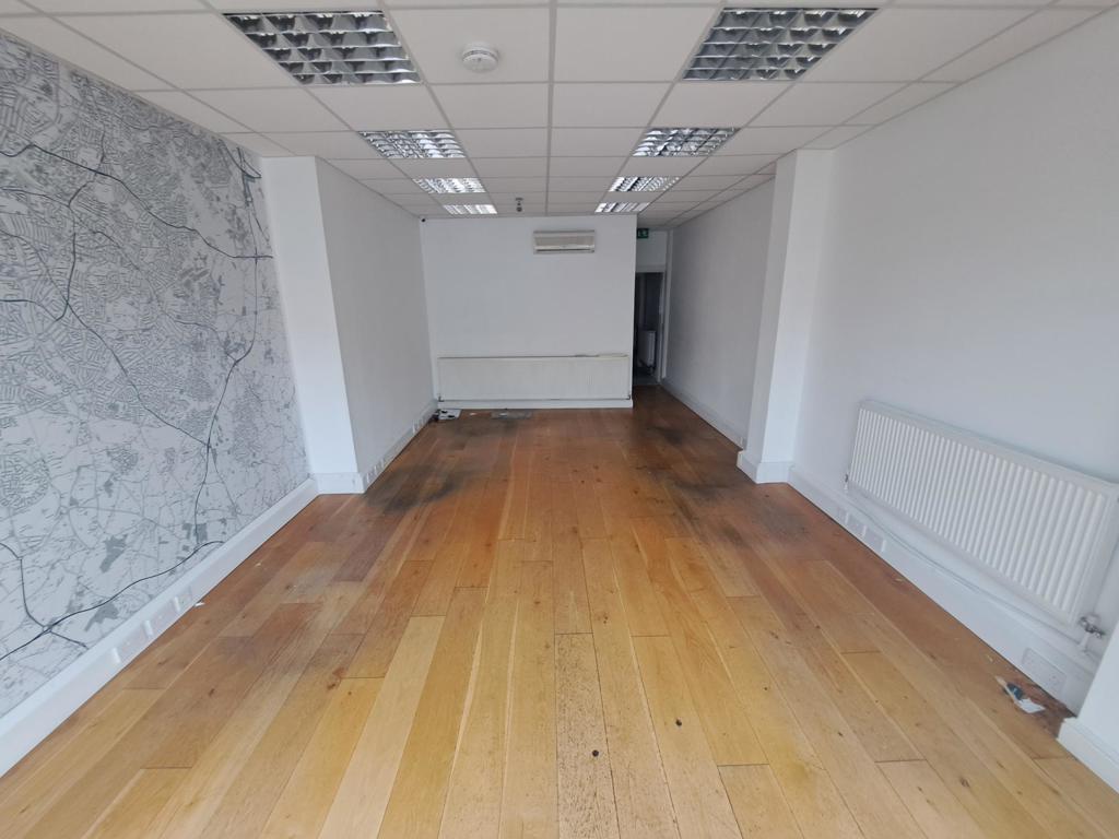 165 Stratford Road, Shirley, Solihull, West Midlands, B90 3AX