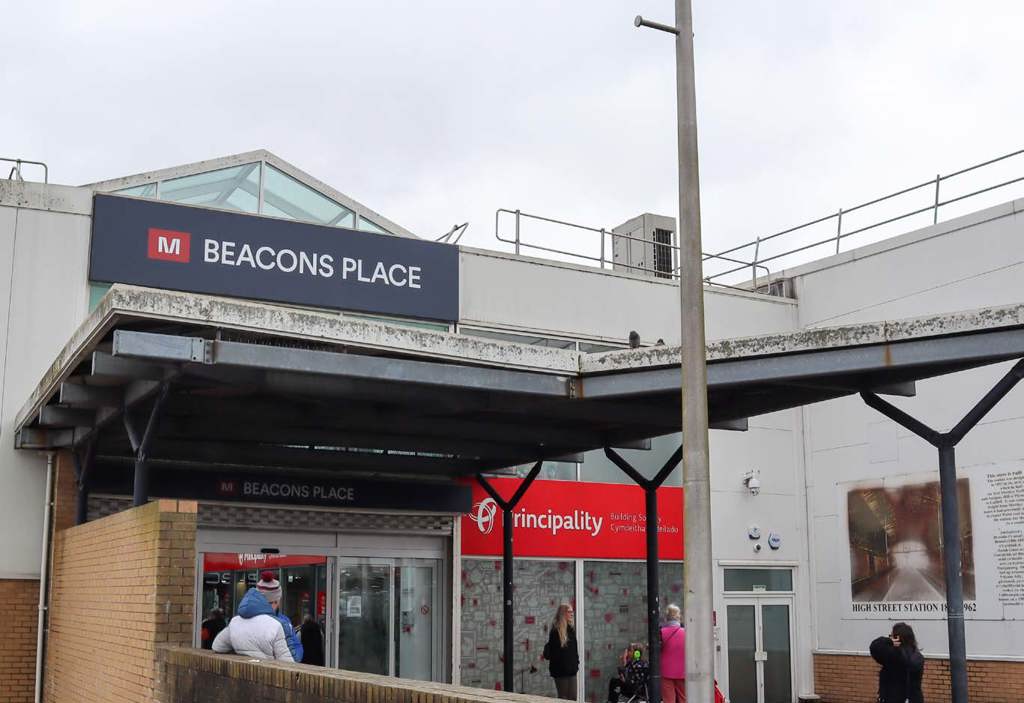 Unit 9, Beacons Place Shopping Centre, Merthyr Tydfil, Mid Glamorgan, CF47 8DF