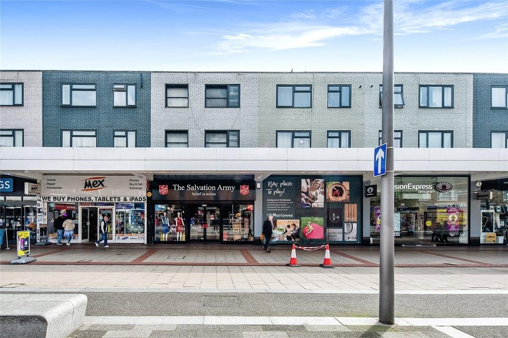 Unit 205, The Marlowes, Hemel Hempstead, Hertfordshire, HP1 1DX