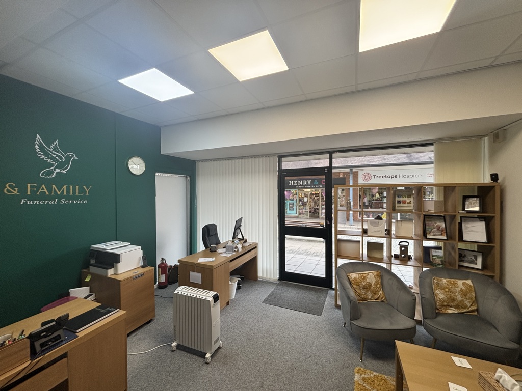 Unit 41, Park Farm Shopping Centre, Allestree, Derby, DE22 2QQ