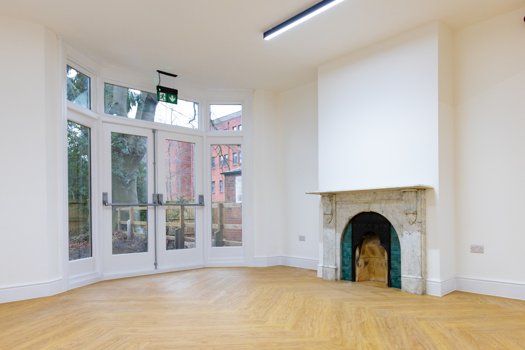 2 Greenfield Crescent, Birmingham, West Midlands, B15 3BE