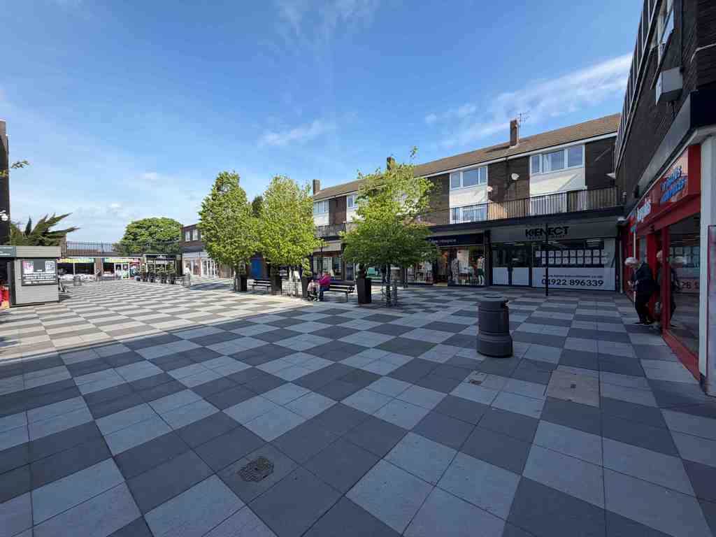 Unit 44, The Square, Aldridge Shopping Centre, Aldridge, West Midlands, WS9 8QS