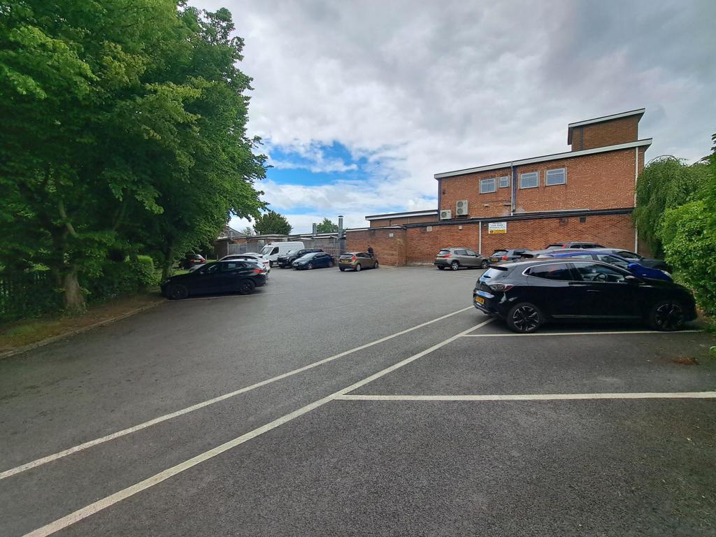 33 Waltham Road, Grimsby, Lincolnshire, DN33 2LY