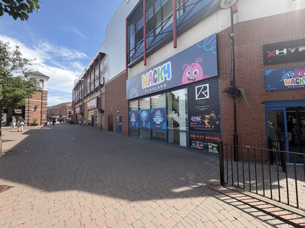 Former Fitness Centre, Weavers Wharf Retail Park, Kidderminster, West Midlands, DY10 1AA