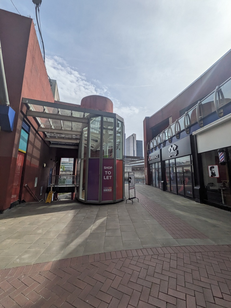 Kiosk, Martineau Place, Corporation Street, Birmingham, B2 4UW