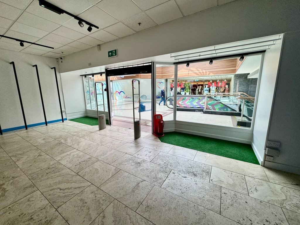Unit 31 Orchard Link, West Orchard Shopping Centre, Smithford Way, Coventry, West Midlands, CV1 1QX