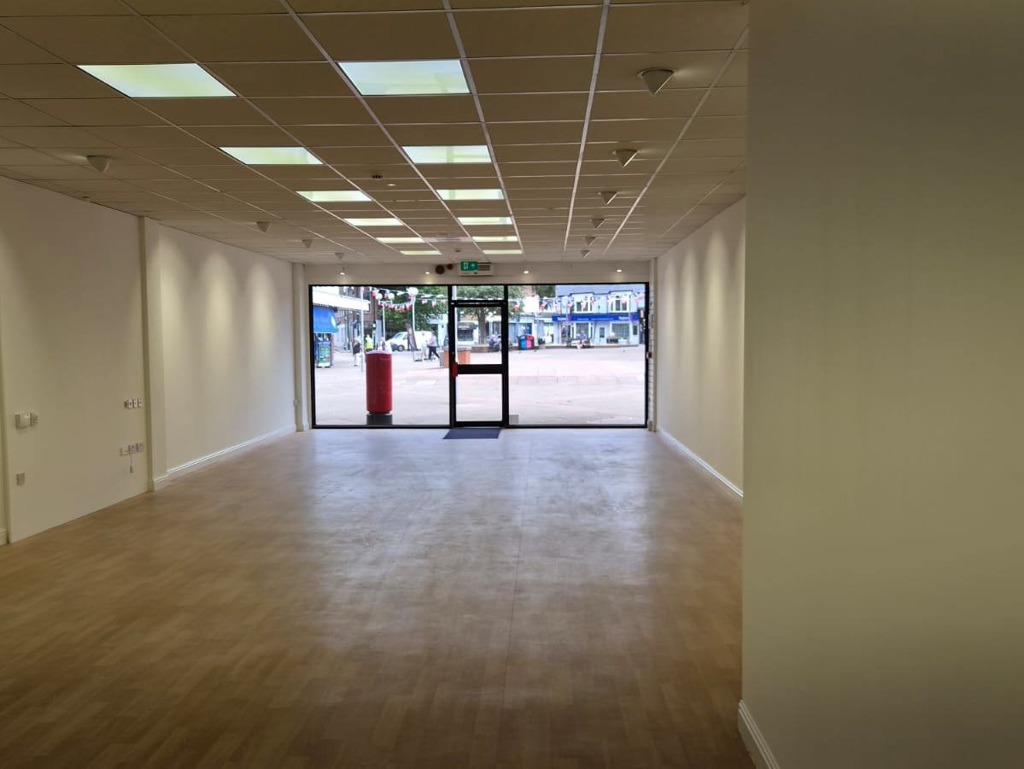 Unit 12, Moor Centre, Brierley Hill, West Midlands, DY5 3AH
