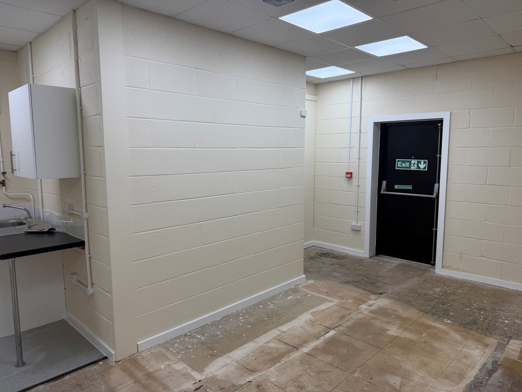 Unit 7A, Penkridge Retail Park, Wolverhampton Road, Penkridge, Stafford, Staffordshire, ST19 5NS